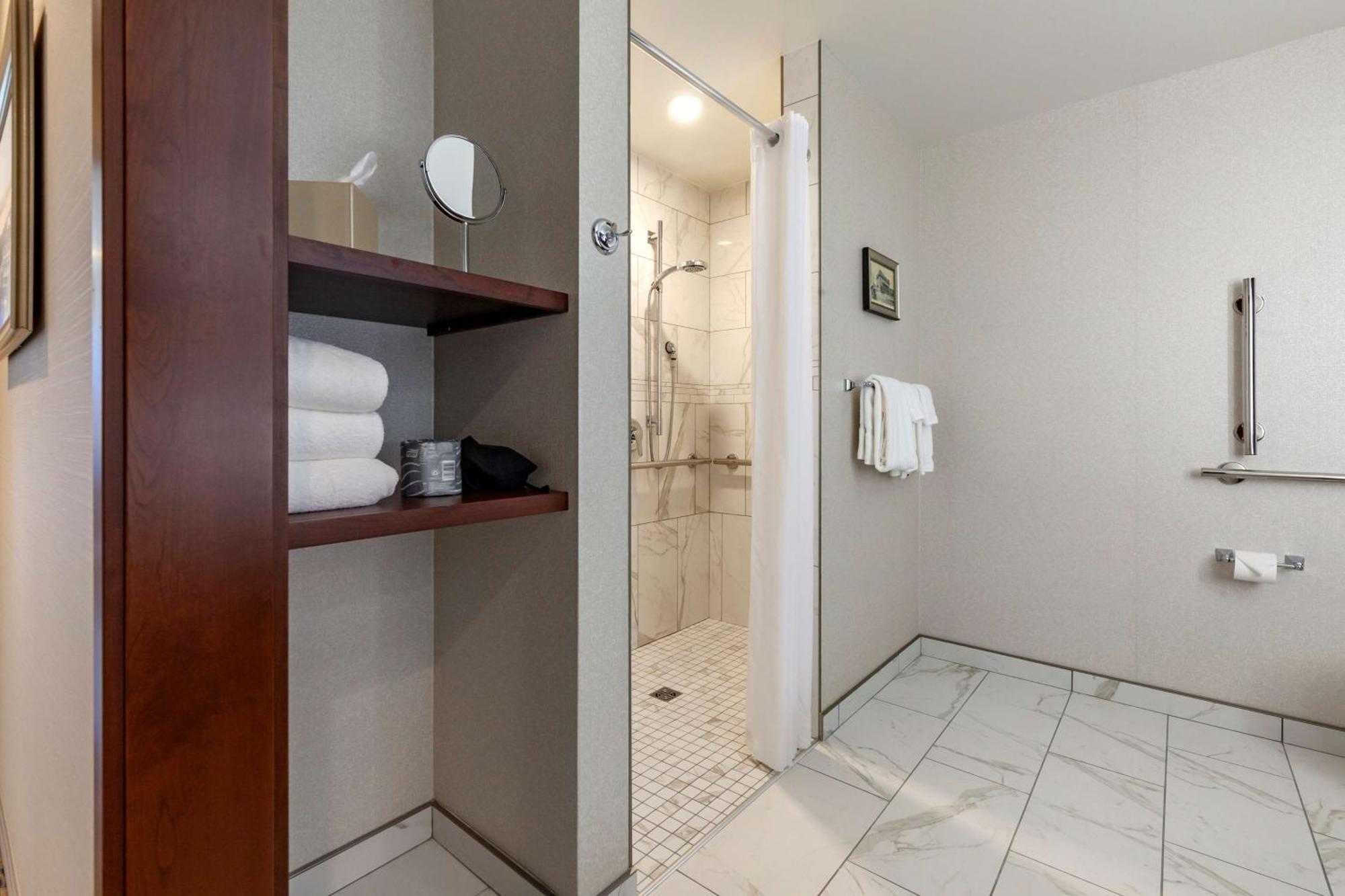 Western Premier Park 4*