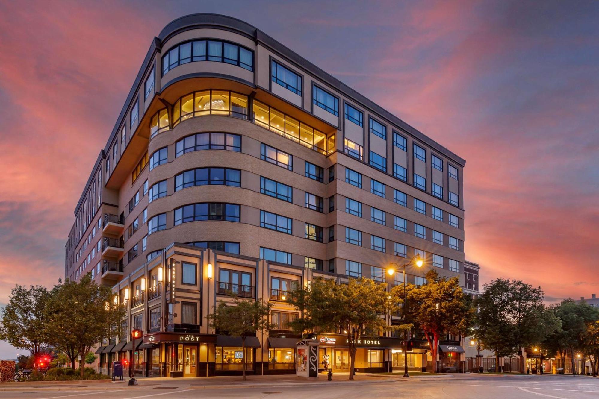 Western Premier Park Hotel Madison