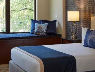 Western Premier Park 4*